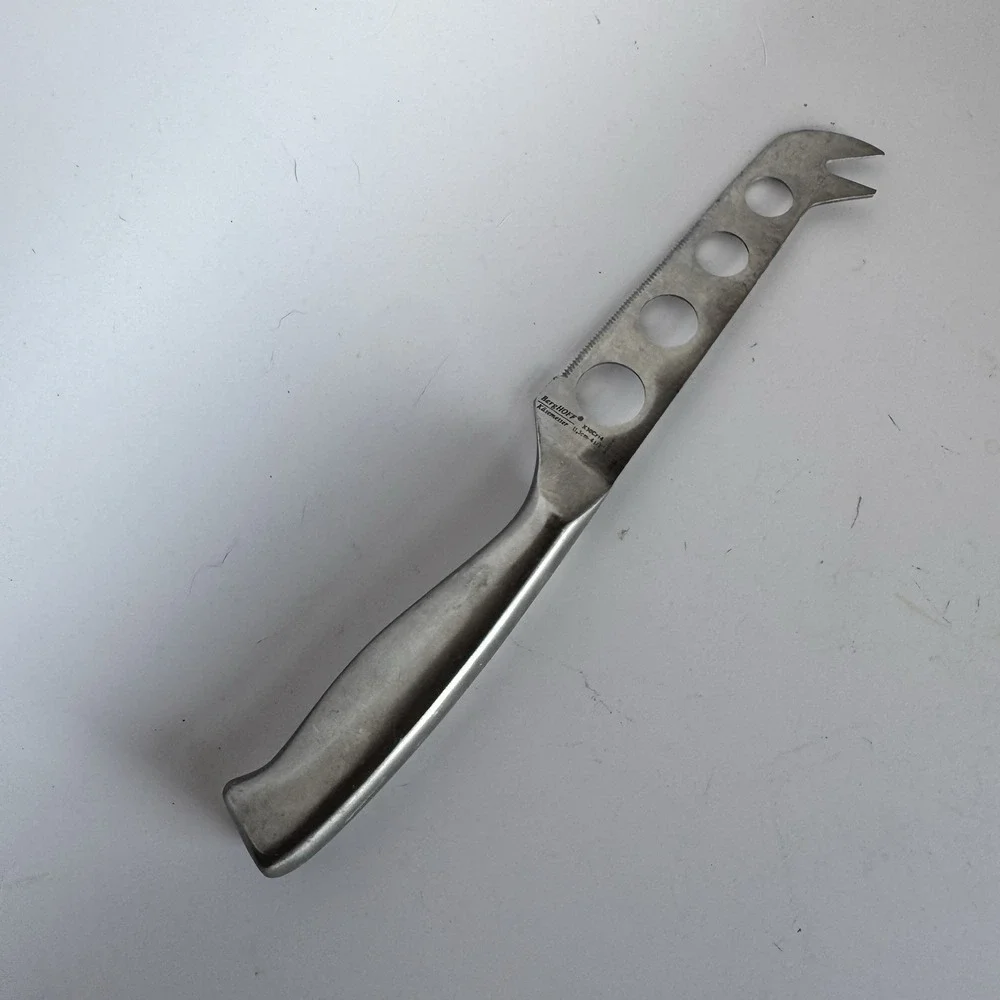BergHOFF Kasemesser Cheese Knife Serrated 4.5